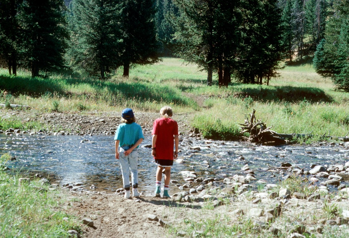 Ian__&_Sarah_Yellowstone_1990.jpg